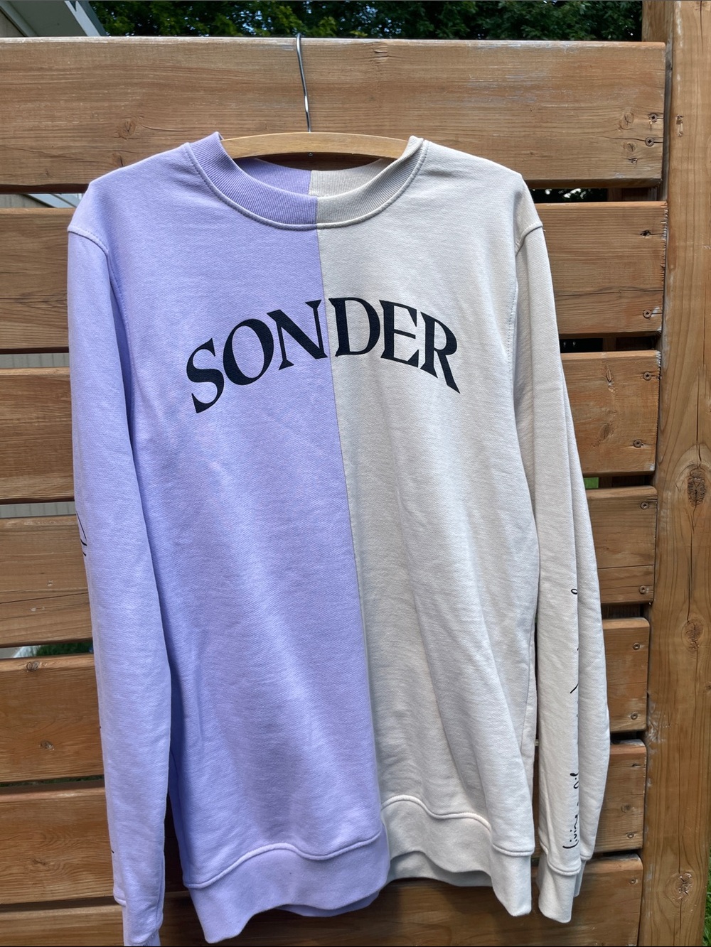 Official Dermot Kennedy Sonder 2023 Tour Merchandise Crewneck.